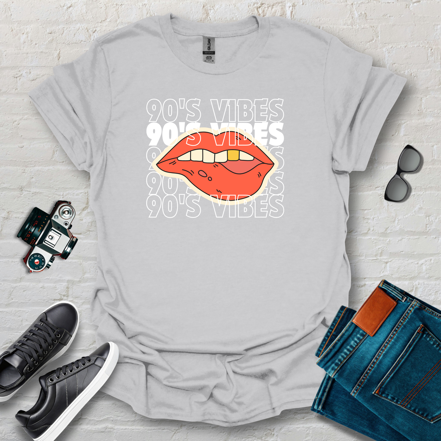Mhmmm 90s vibes white